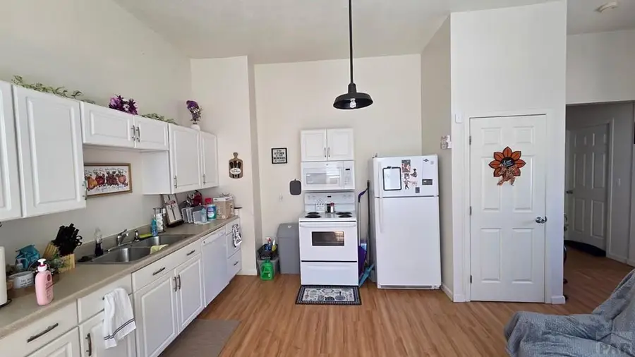 616 W 10th St, Pueblo, CO 81003 - #3
