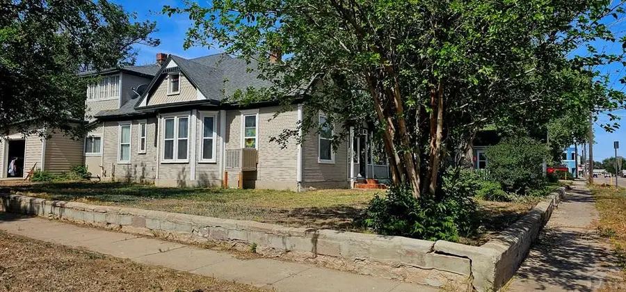 121 E 1st St, Manzanola, CO 81058 - #2