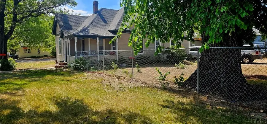 121 E 1st St, Manzanola, CO 81058 - #3