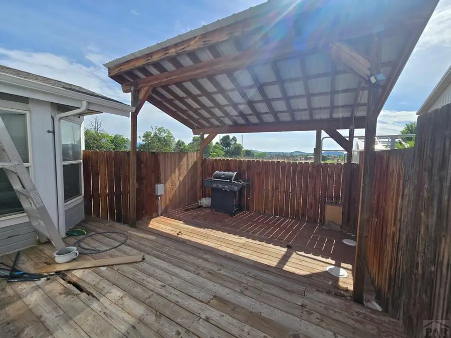 1702 Willow St, Canon City, CO 81212 - #2
