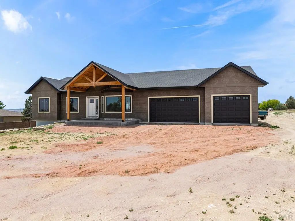 1009 S Oak Valley Dr, Pueblo West, CO 81007 - #1