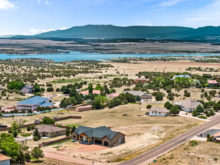 1009 S Oak Valley Dr, Pueblo West, CO 81007 - #2