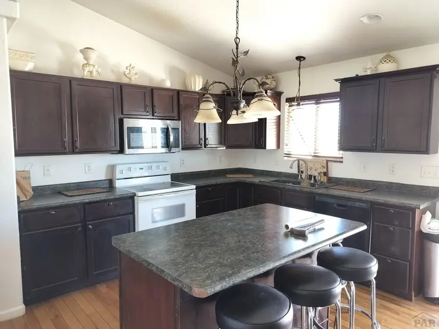 523 E Hahns Peak Ave, Pueblo West, CO 81007 - #3