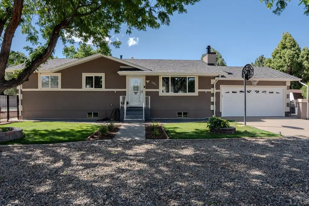 1327 Terry Cir, Pueblo, CO 81005 - #1
