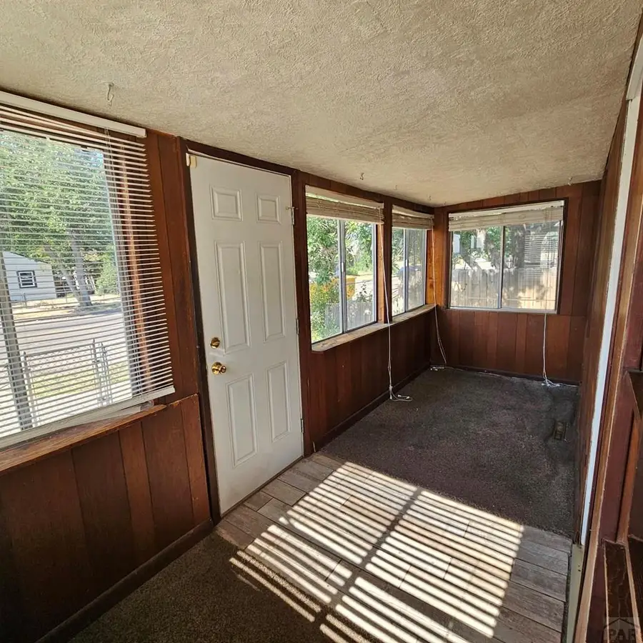 1505 W 17th St, Pueblo, CO 81003 - #3