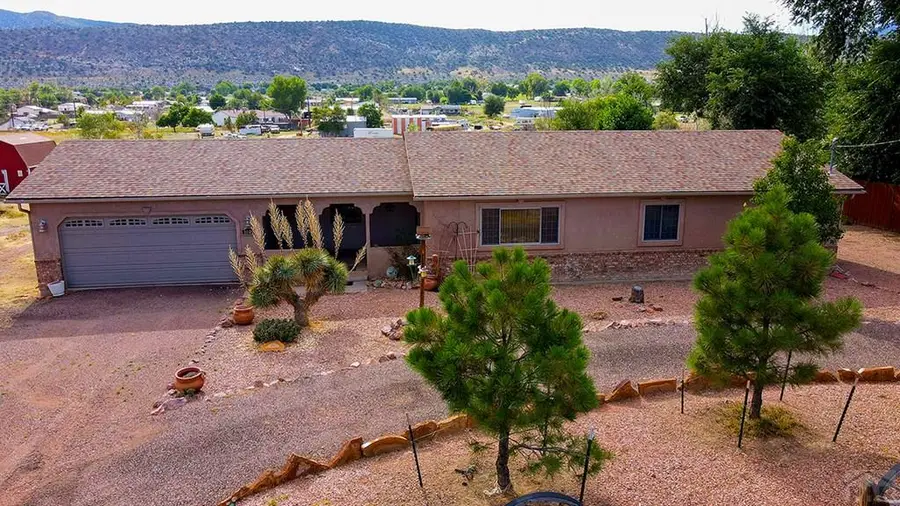 1049 York Ave, Canon City, CO 81212 - #2