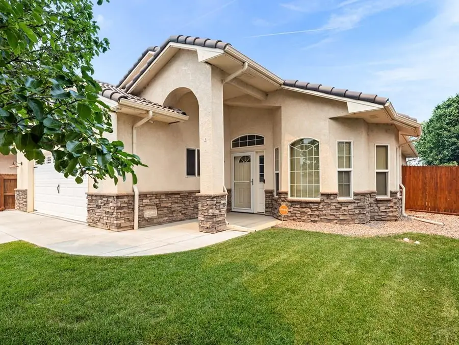 5119 Almondcrest Dr, Pueblo, CO 81005 - #3
