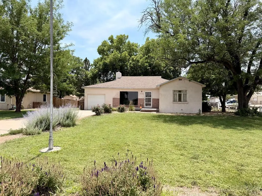 1428 W 5th St, La Junta, CO 81050 - #1