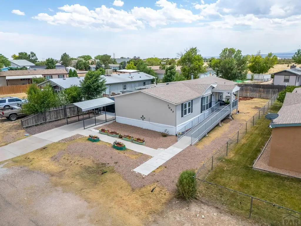 1047 S Saddlerock Dr, Pueblo West, CO 81007 - #1