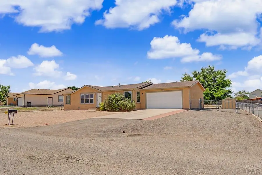 667 S Burro Dr, Pueblo West, CO 81007 - #2