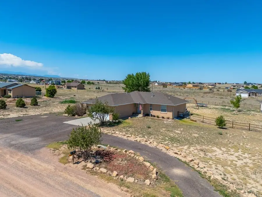 635 E Chaunsey Dr, Pueblo West, CO 81007 - #2
