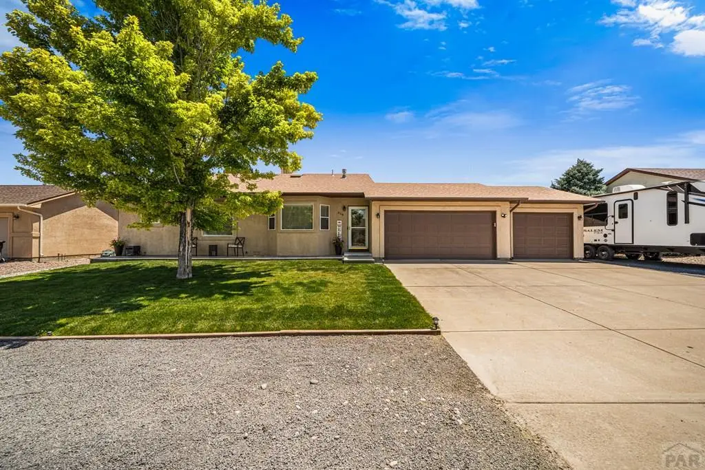 638 Rogers Dr, Pueblo, CO 81005 - #1
