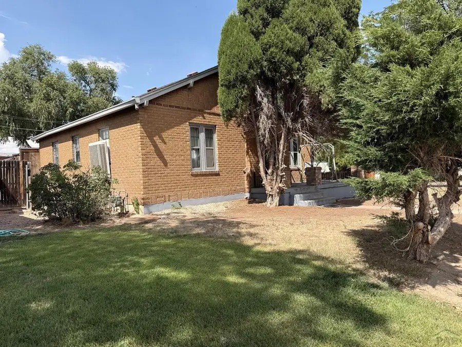 1839 E 10th St, Pueblo, CO 81001 - #2