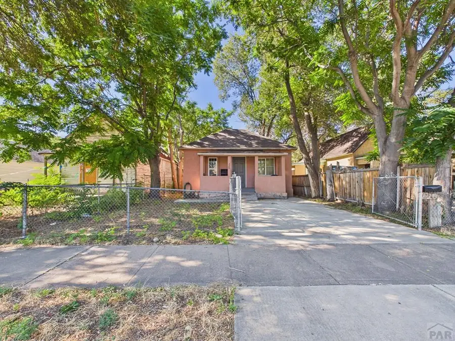 720 E 3rd St, Pueblo, CO 81001 - #3