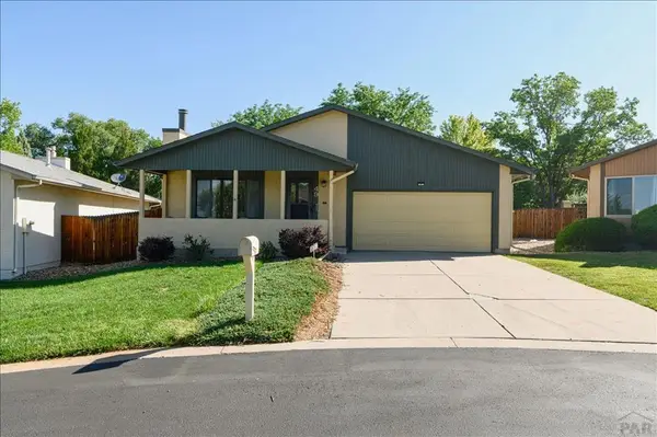 49 Terrace Dr, Pueblo, CO 81001