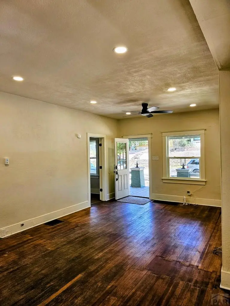 910 E 11th St, Pueblo, CO 81001 - #3