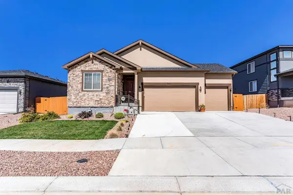 3401 Bella Luna Dr, Pueblo, CO 81001