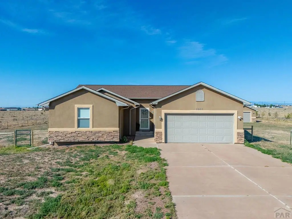 1301 N Challenger Dr, Pueblo West, CO 81007 - #1