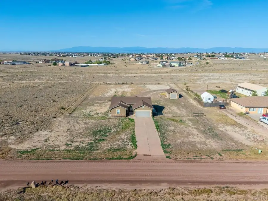1301 N Challenger Dr, Pueblo West, CO 81007 - #3