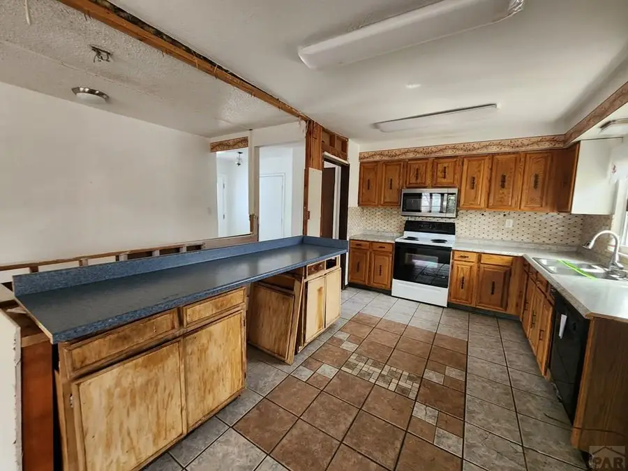 1125 N Purcell Blvd, Pueblo West, CO 81007 - #3