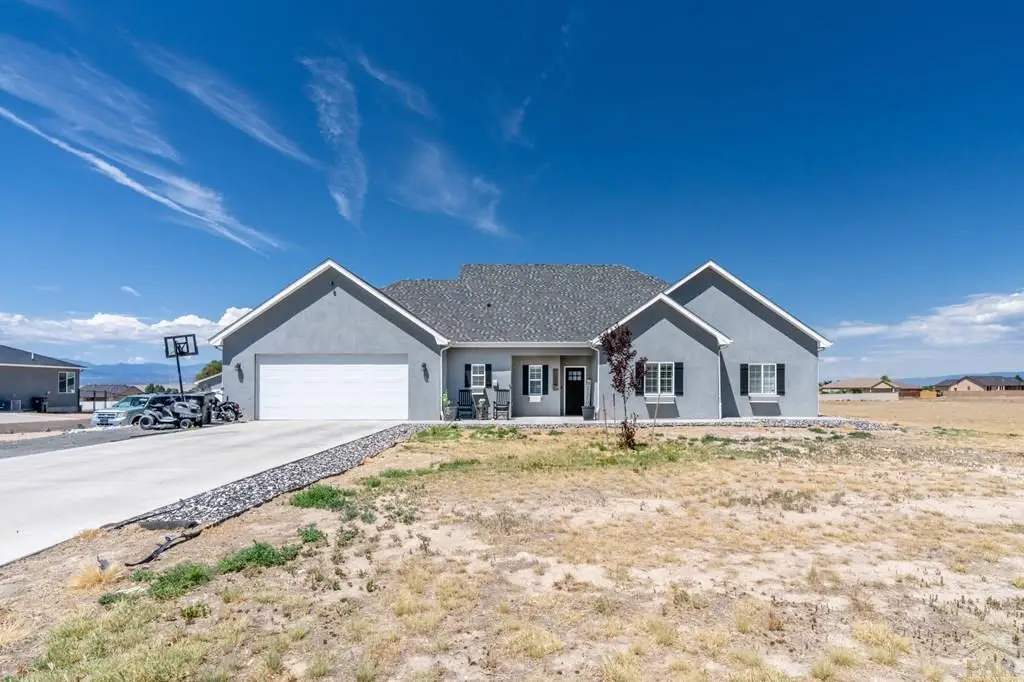 1327 S Papago Dr, Pueblo West, CO 81007 - #1