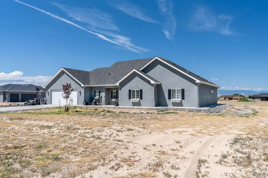1327 S Papago Dr, Pueblo West, CO 81007 - #2