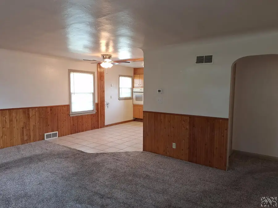 610 W Cedar St, Lamar, CO 81052 - #2
