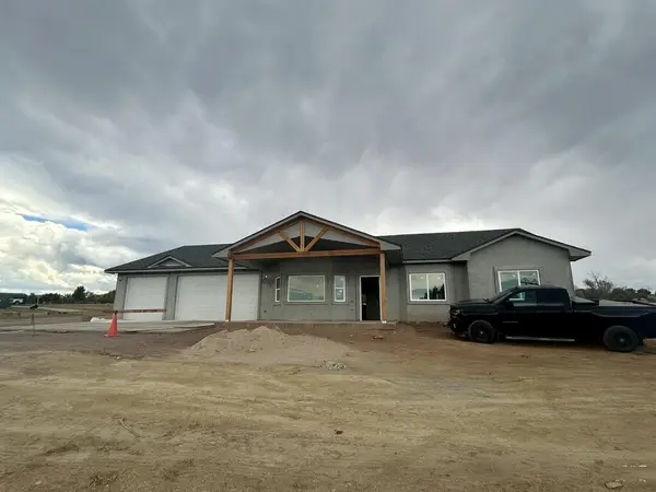 693 S Carrizo Springs Ave, Pueblo West, CO 81007