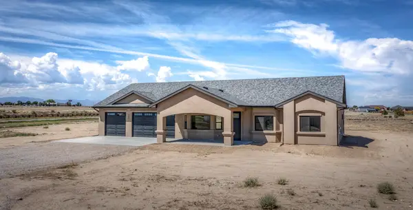 307 N Lyons Dr, Pueblo, CO 81007