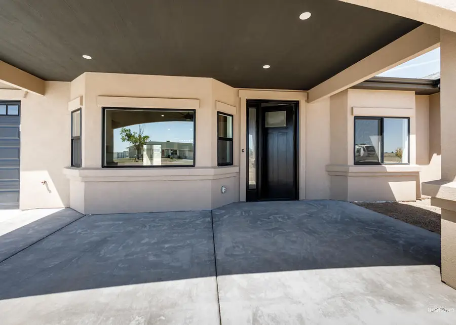 307 N Lyons Dr, Pueblo, CO 81007 - #2