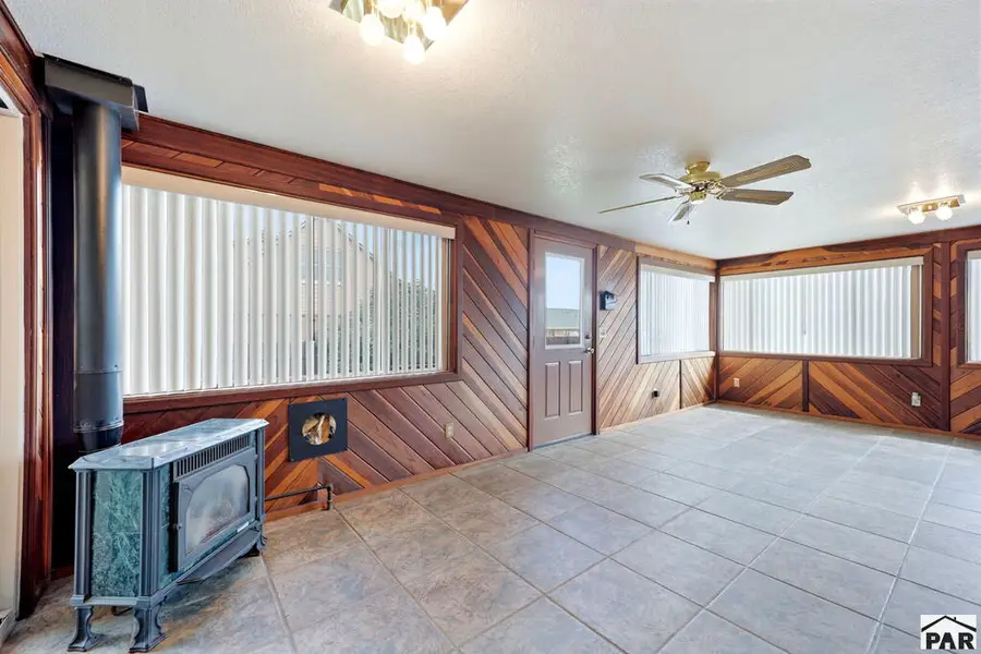 24 Mountview Dr, La Junta, CO 81050 - #3