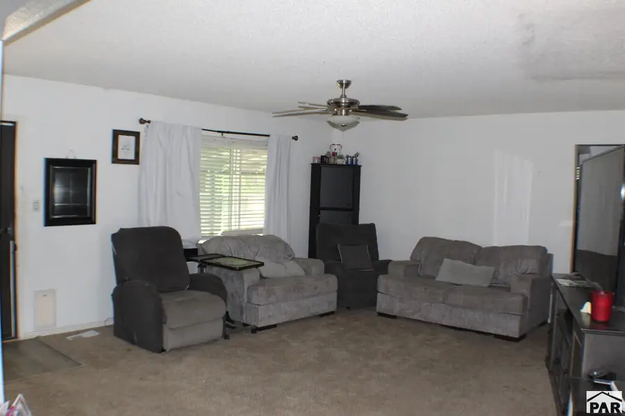 321 W Birdie Dr, Pueblo, CO 81007 - #2