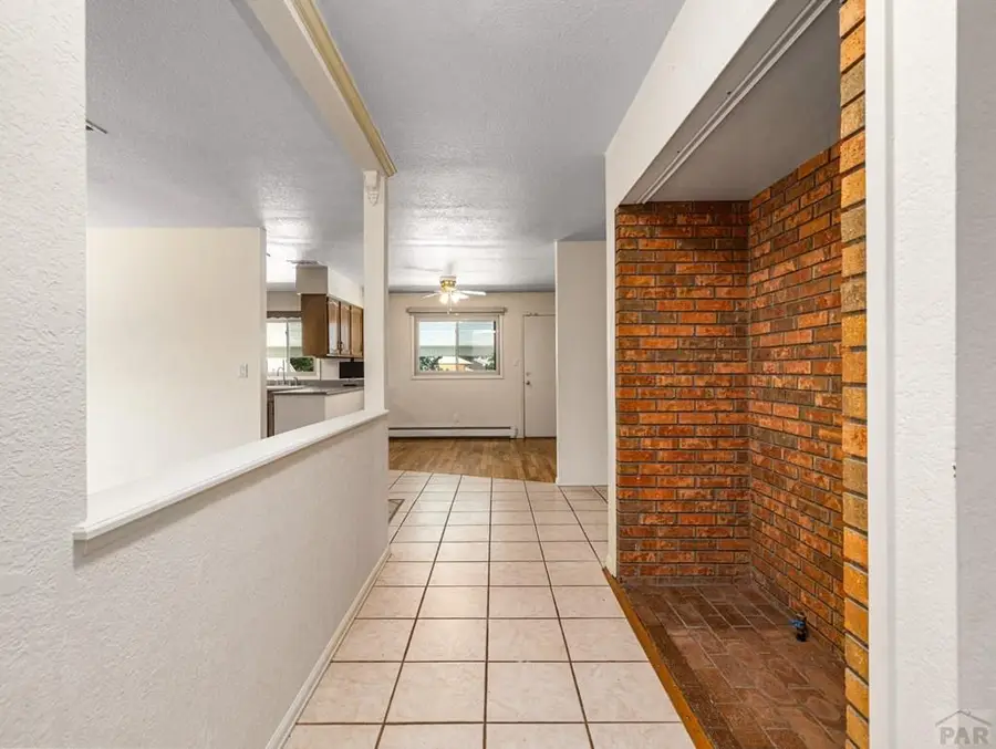 1121 Candytuft Blvd, Pueblo, CO 81001 - #2