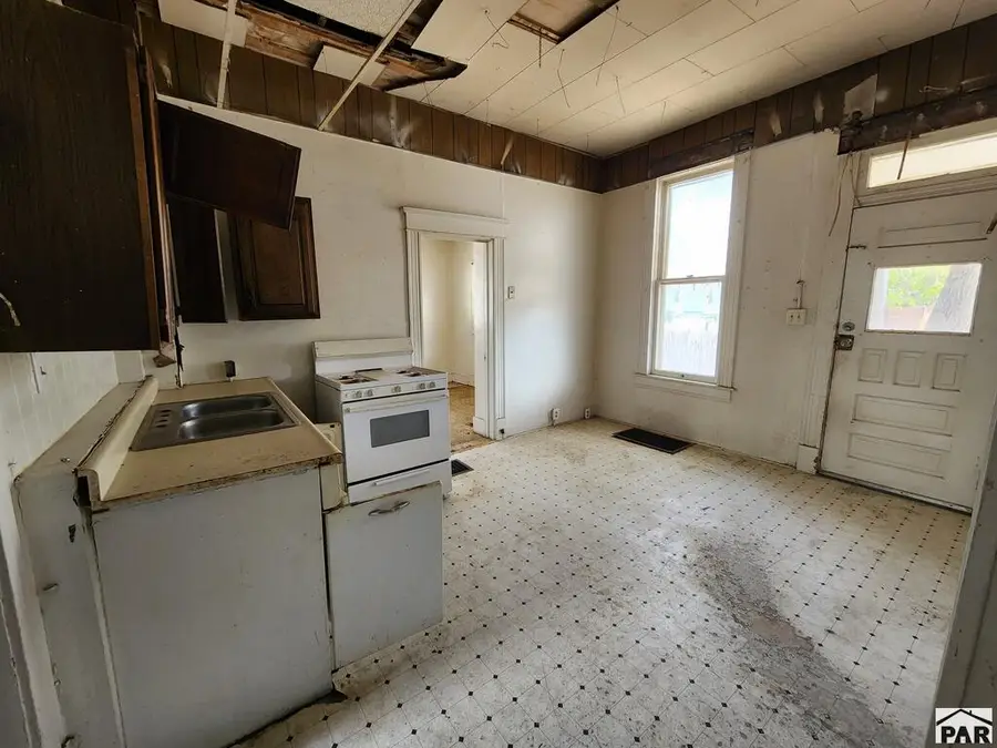 825 E 5th St, Pueblo, CO 81001 - #3