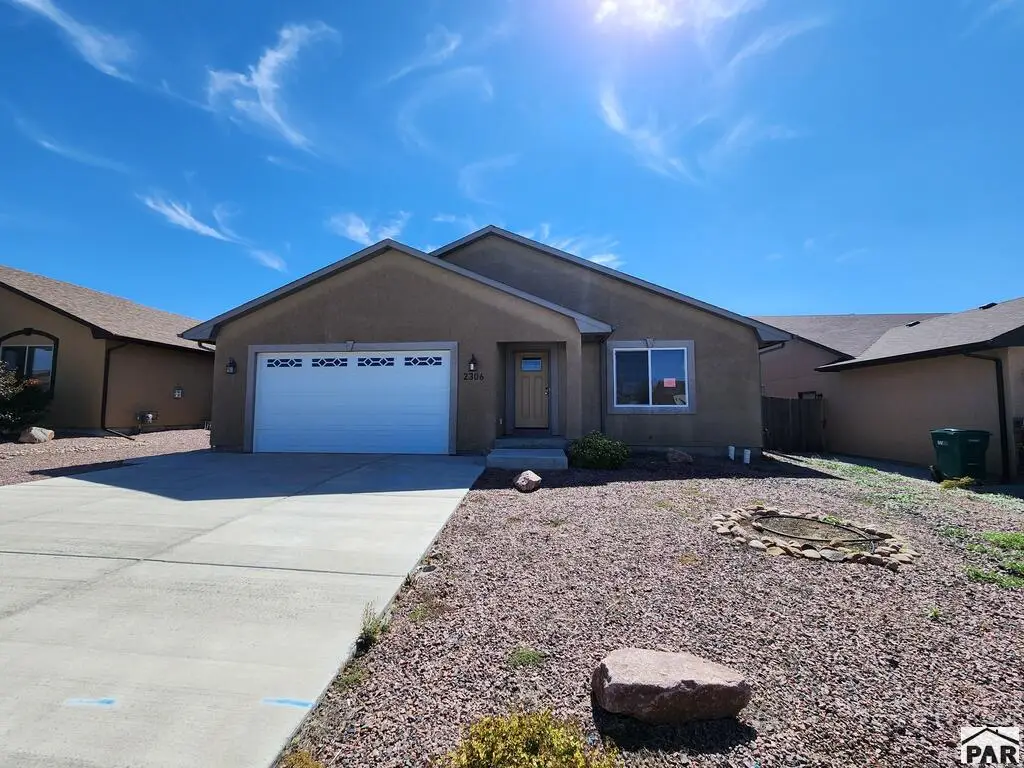 2306 Cliffmoor Ln, Pueblo, CO 81008 - #1