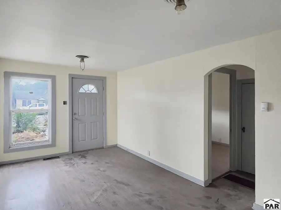 422 Grove Ave, Las Animas, CO 81054 - #2