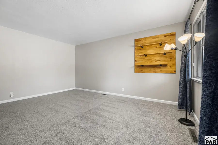 1912 Sherwood Lane, Pueblo, CO 81005 - #2