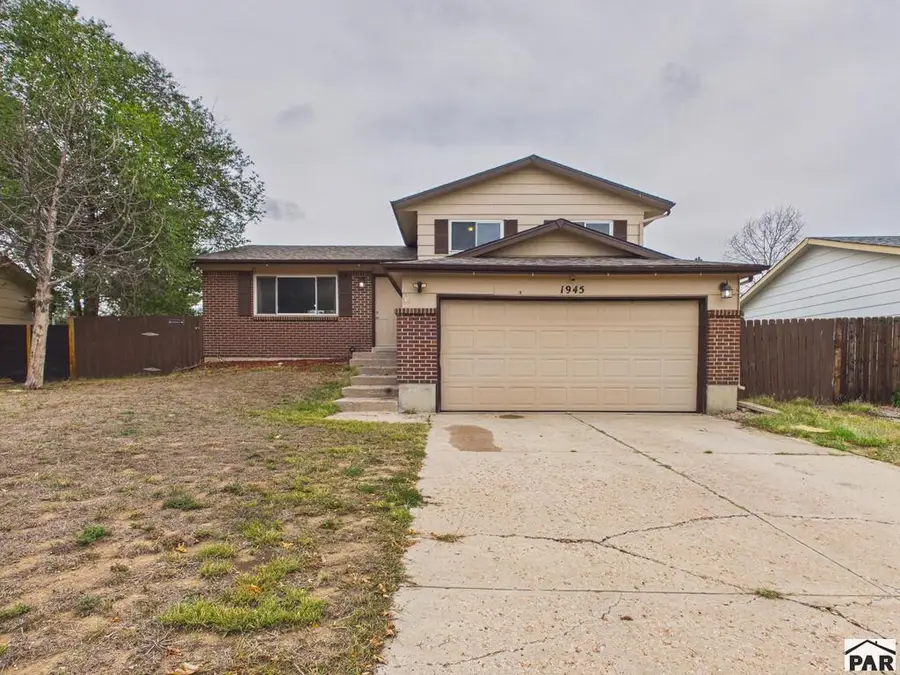 1945 Mineola St, Colorado Springs, CO 80915 - #2