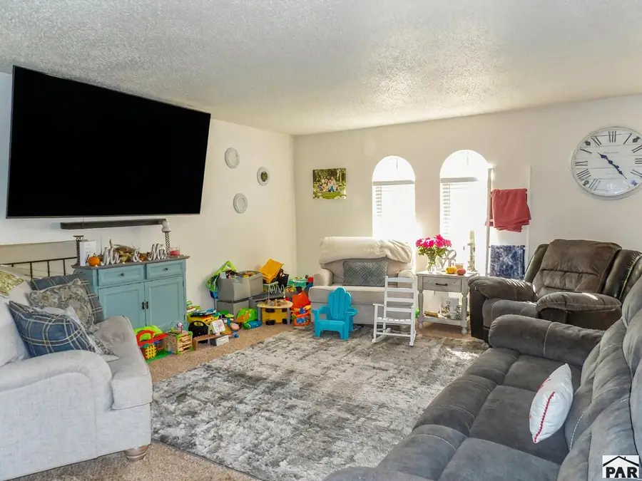 13 Remington Court, Pueblo, CO 81008 - #3