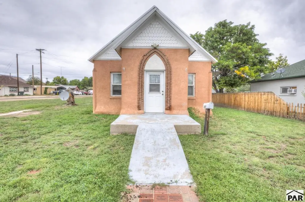300 E 5th St, Walsenburg, CO 81089 - #1