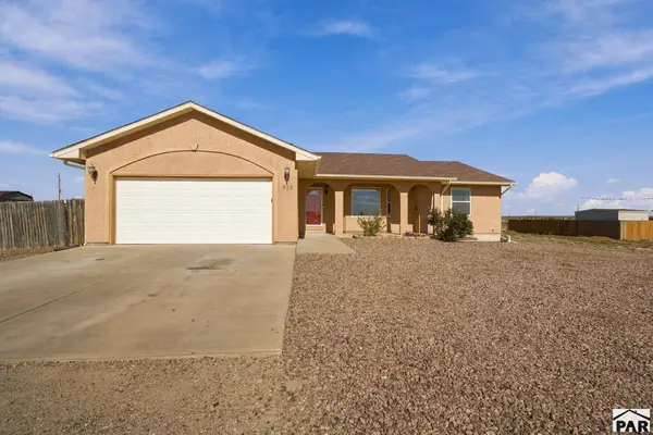 959 E Moonbeam Dr, Pueblo West, CO 81007