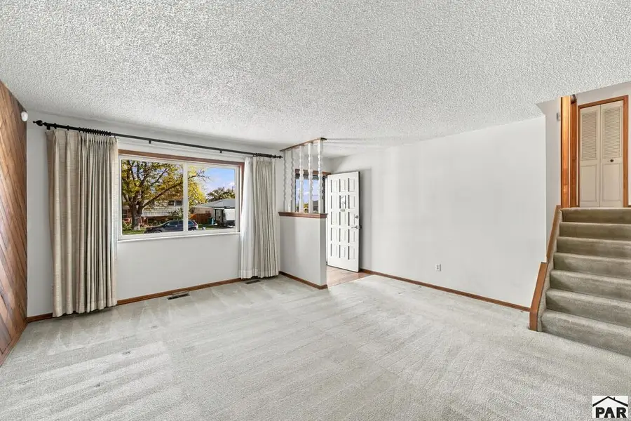 41 Sovereign Circle, Pueblo, CO 81005 - #2