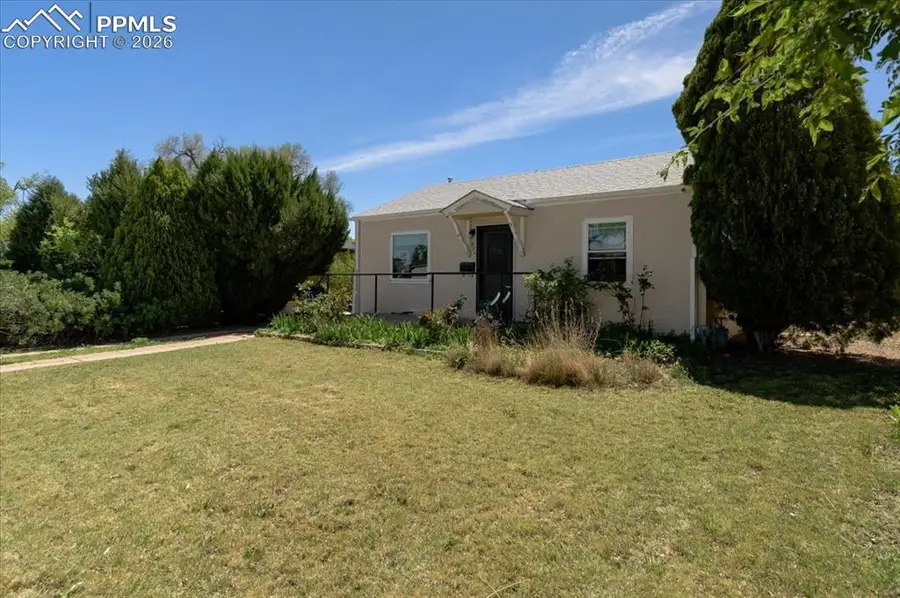 920 Central Court, Pueblo, CO 81003 - #2
