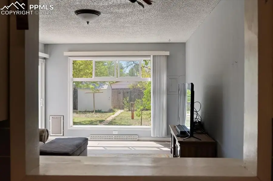 920 Central Court, Pueblo, CO 81003 - #3