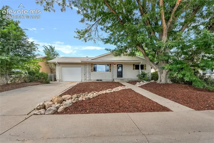3809 Lancaster Drive, Pueblo, CO 81005 - #3