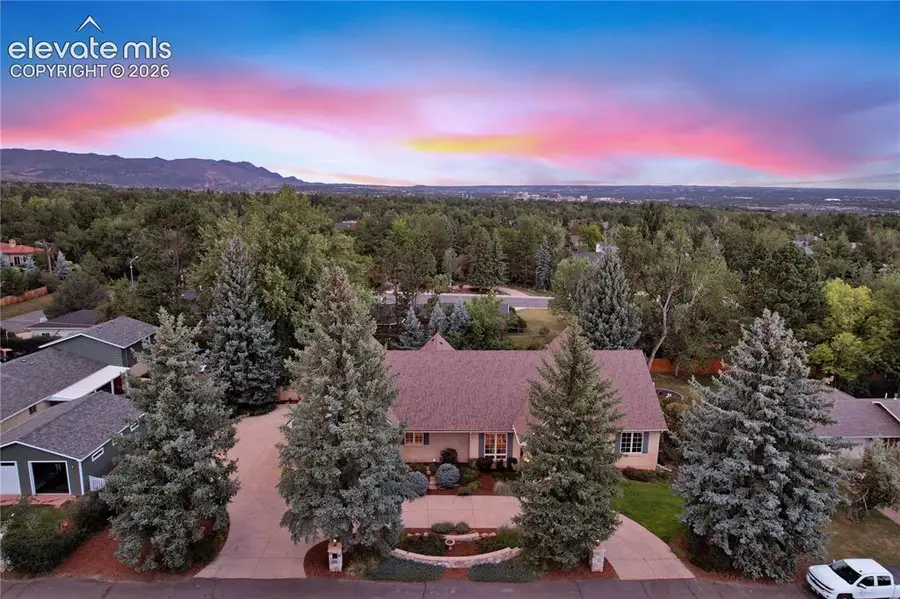 5 Sequoyah Road, Colorado Springs, CO 80906 - #3