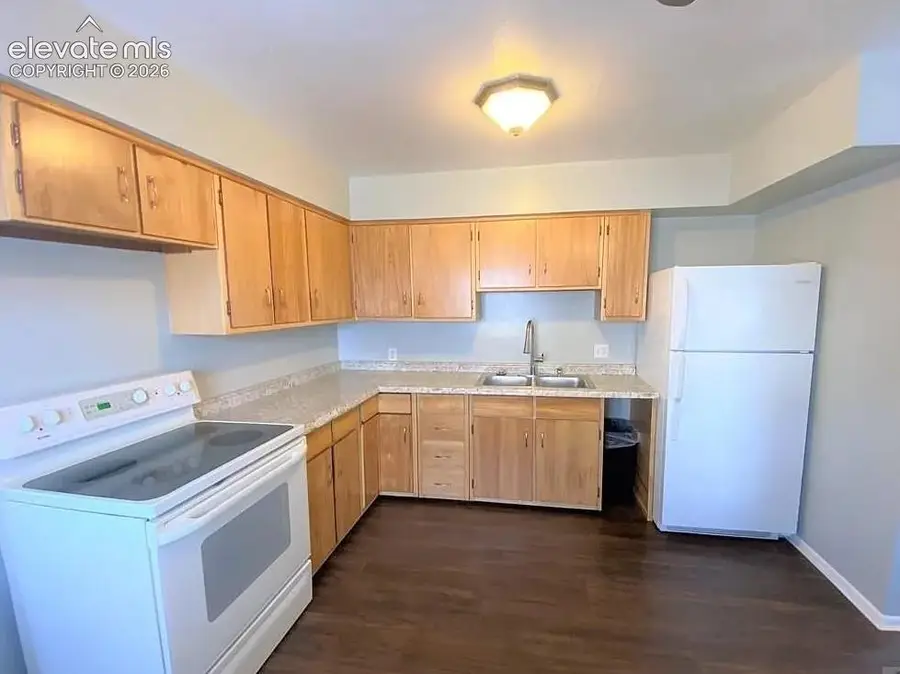 2613 Oakland Avenue, Pueblo, CO 81004 - #3