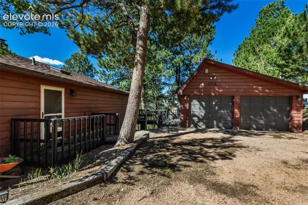 208 Illini Drive, Woodland Park, CO 80863