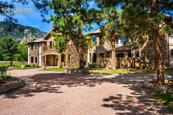 22 Crossland Road, Colorado Springs, CO 80906