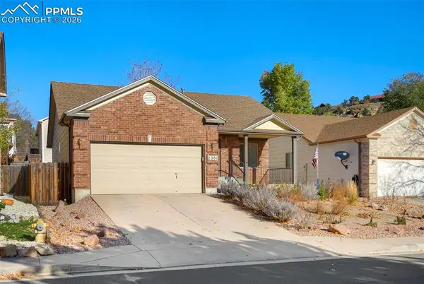 2380 Royal Palm Drive, Colorado Springs, CO 80918